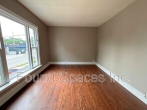 82 Grey St in Brantford, ON - Building Photo - Building Photo