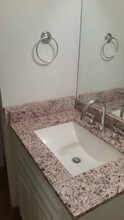 3216 Spanish Wells Dr-Unit -26-A in Delray Beach, FL - Foto de edificio - Building Photo