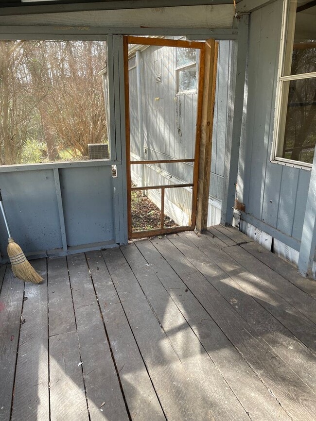 33 Laurel Mountain MHP Dr in Murphy, NC - Building Photo - Building Photo