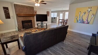 7520 Amanda Cir in Huntsville, AL - Building Photo