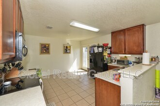 4726 Appaloosa Run in San Antonio, TX - Building Photo - Building Photo