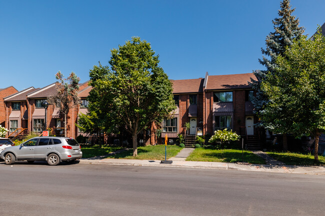 3600-3790 Saint-Jacques Rue in Montréal, QC - Building Photo - Building Photo