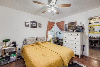 7214 Salt Springs Dr in Austin, TX - Building Photo - Building Photo