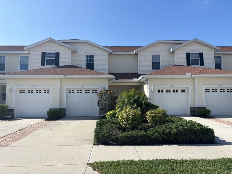 1191 Jonah Dr in North Port, FL - Building Photo