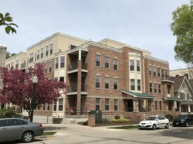 Renaissance in Madison, WI - Building Photo