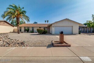 3627 W Bloomfield Rd in Phoenix, AZ - Building Photo