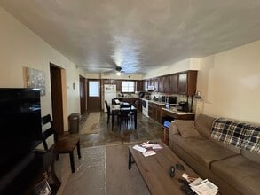 430 E Packer Ave in Exeter, PA - Building Photo - Building Photo