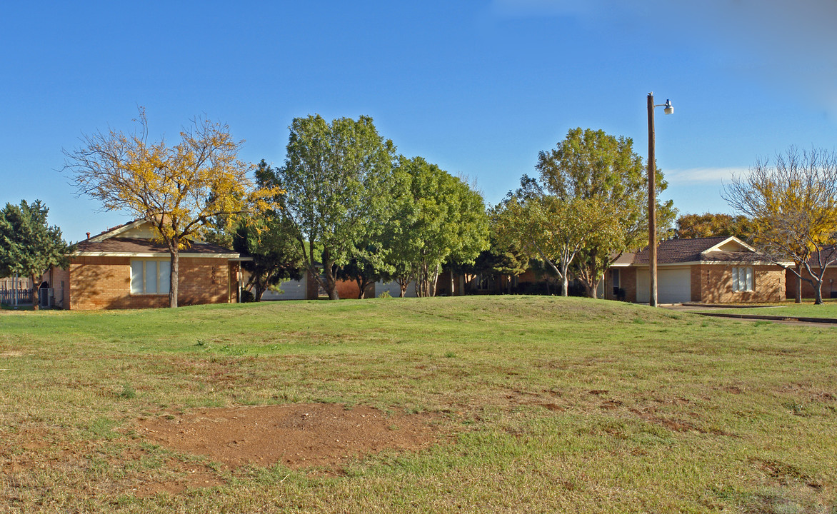 6724-6806 4th St in Lubbock, TX - Building Photo