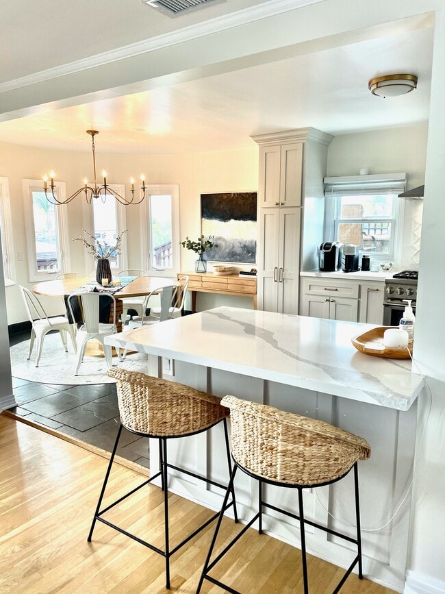 1011 Owosso Ave in Hermosa Beach, CA - Building Photo - Building Photo