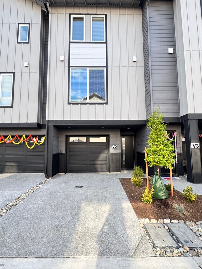 property at 14707 87th Ave SE