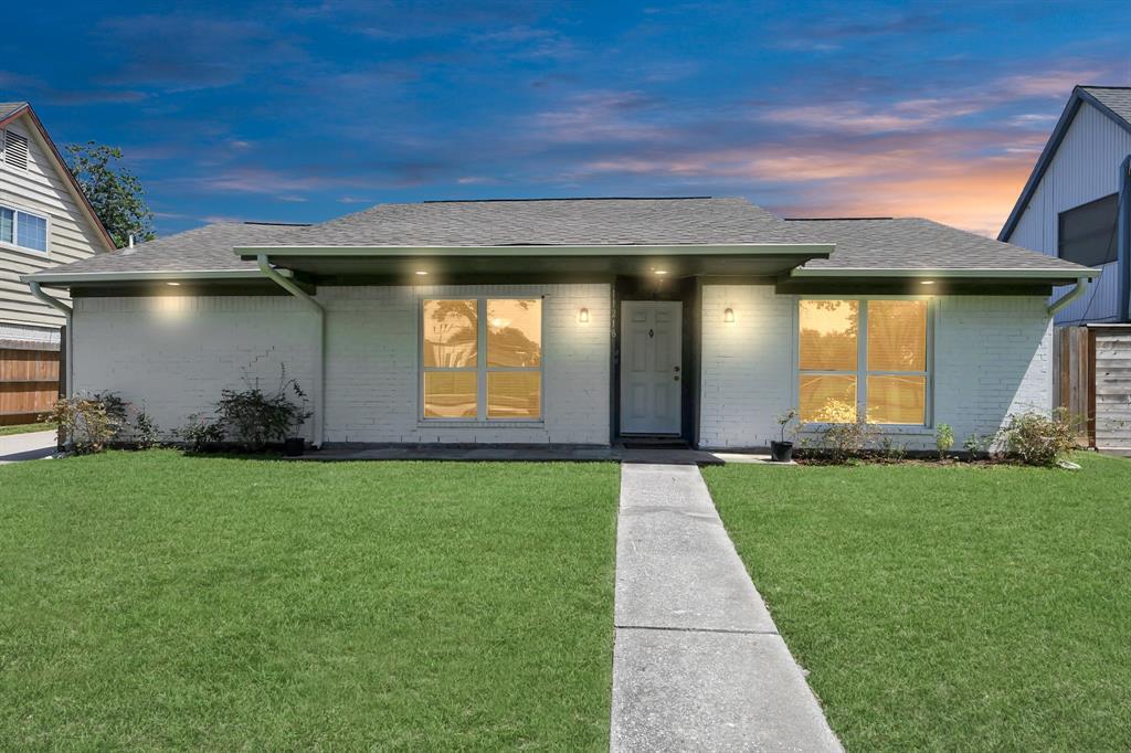 11218 Sagedowne Ln in Houston, TX - Building Photo
