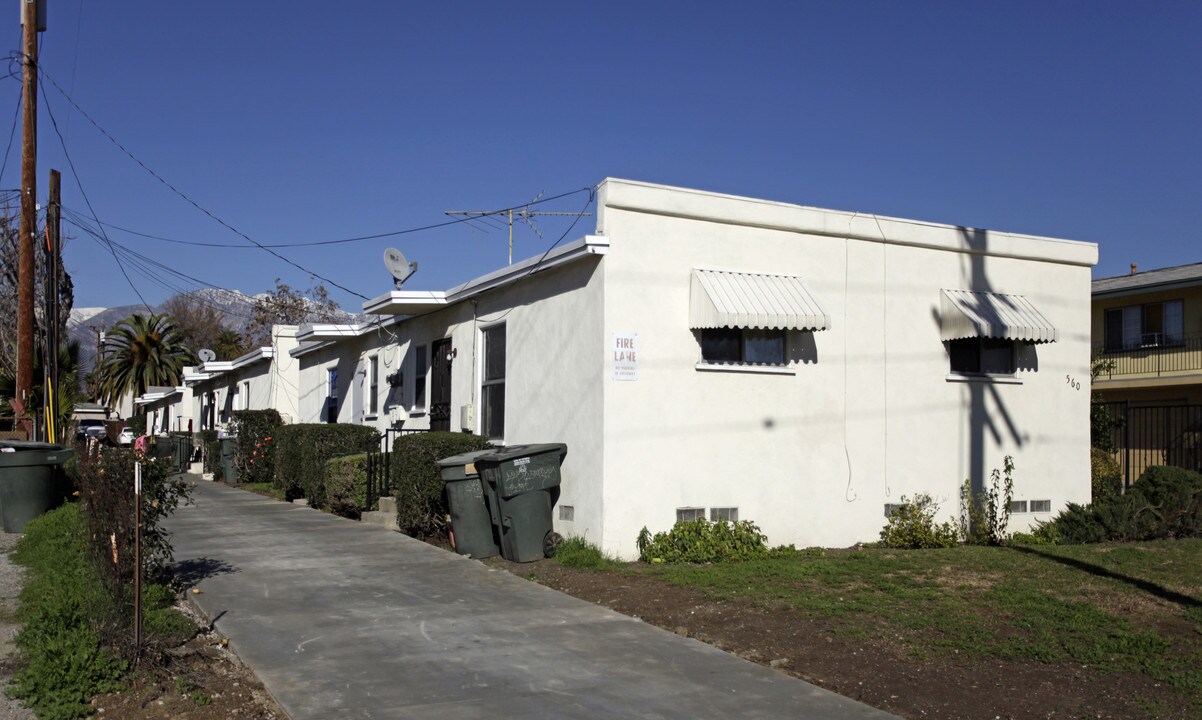 560 W Vesta St in Ontario, CA - Building Photo