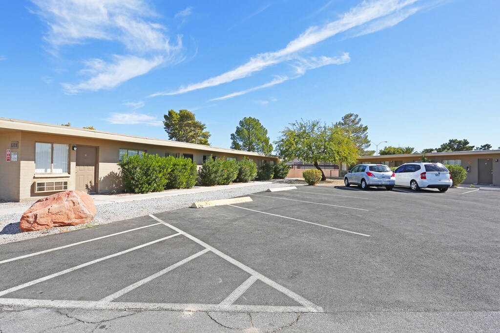 Living Desert Apartments Las Vegas, NV Apartments