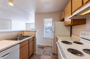 North Lake in Elkhart, IN - Building Photo