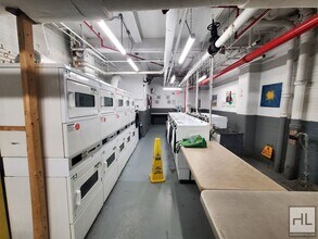 EAST 46 STREET in New York, NY - Foto de edificio - Building Photo