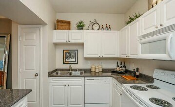 616 Memorial Heights Dr in Houston, TX - Building Photo - Building Photo