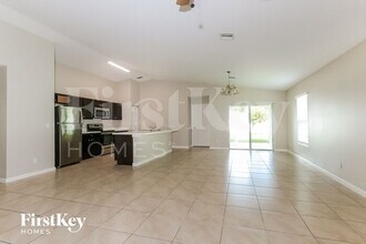 1742 SW Cremona St in Port St. Lucie, FL - Building Photo - Building Photo