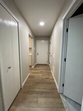 15999 W Eleven Mile Rd in Southfield, MI - Building Photo - Building Photo