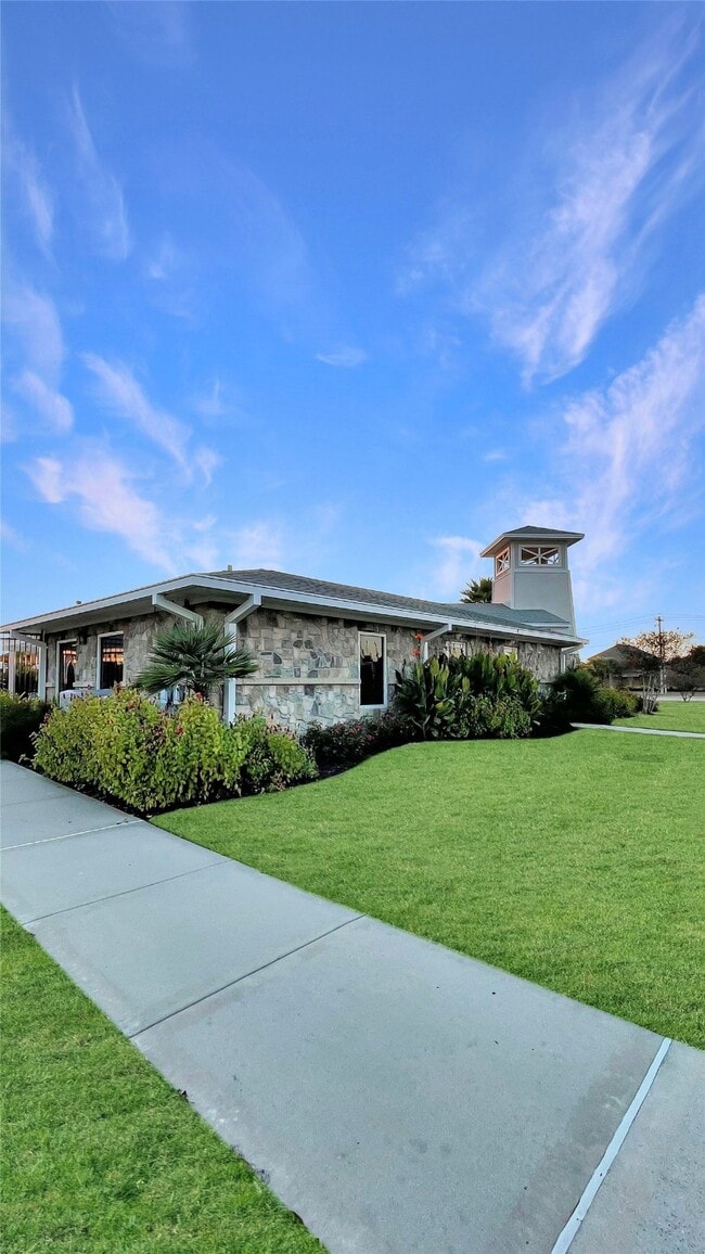 13516 Bonita Is Wy in La Marque, TX - Building Photo - Building Photo