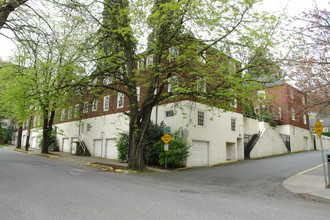 Vista Avenue Apartments in Portland, OR - Building Photo - Building Photo