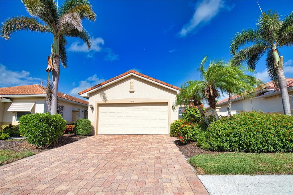 482 Montelluna Dr in Nokomis, FL - Building Photo