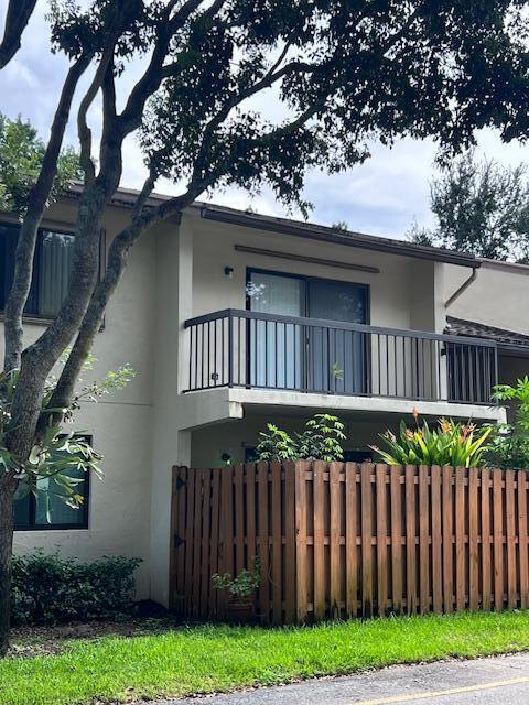 3400 Gardens E Dr
