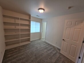 153 SW Verstappen Ln in Grants Pass, OR - Building Photo - Building Photo