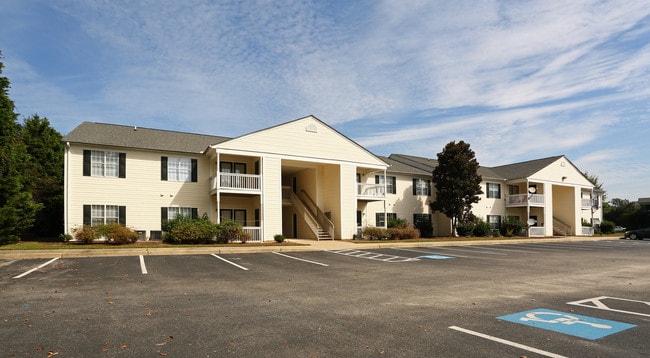 Brittany Place in Florence, SC - Foto de edificio - Building Photo