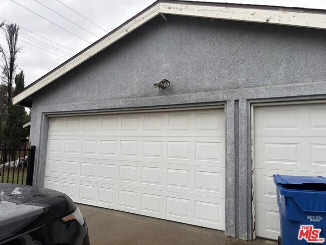 20477 Mayall St in Los Angeles, CA - Building Photo - Building Photo