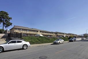East Park Apartments in Salinas, CA - Building Photo