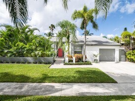 511 SW 168th Ave in Weston, FL - Building Photo