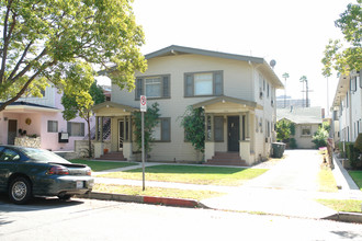 204 E Dryden St in Glendale, CA - Building Photo - Building Photo