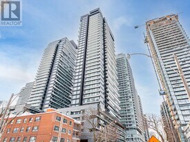 117 Broadway Ave in Toronto, ON - Building Photo