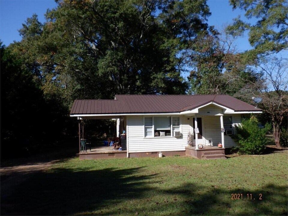 160 Church St in Barnesville, GA - Building Photo