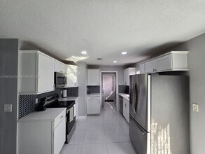 1604 SW 7th St in Homestead, FL - Building Photo - Building Photo