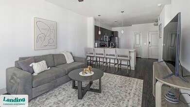 10550 N Central Expy, Unit 217 in Dallas, TX - Foto de edificio - Building Photo