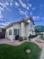 3801 E Orchid Ln in Phoenix, AZ - Building Photo