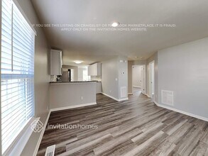 1105 Kavkaz St in Raleigh, NC - Foto de edificio - Building Photo