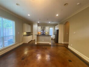 5019 Mission Ave in Dallas, TX - Building Photo - Building Photo