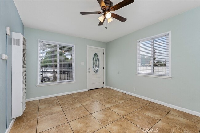 1048 S Record Ave in Los Angeles, CA - Building Photo - Building Photo