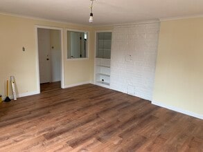 156 Oxford St N, Unit 2 in Auburn, MA - Building Photo - Building Photo
