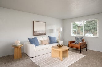 Pacific Village in Springfield, OR - Building Photo - Building Photo