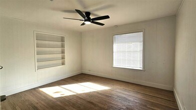 1202 Dyer Ave in Rosenberg, TX - Building Photo - Building Photo