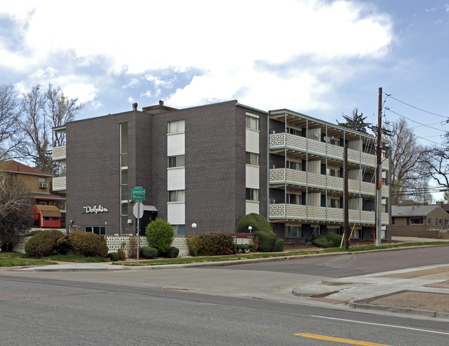 The Dolphin Apartments in Denver, CO - Foto de edificio - Building Photo