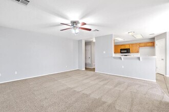 1514 Royce Ln in Cedar Park, TX - Foto de edificio - Building Photo