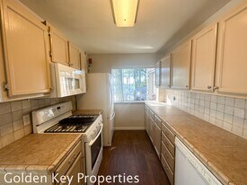 1731 Watson Way in Vista, CA - Building Photo