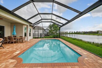 11966 SW Still Waters Ave in Port St. Lucie, FL - Building Photo - Building Photo