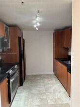 18800 NE 29th Ave in Miami, FL - Building Photo - Building Photo