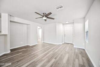 2051 W Kristina Ave in San Tan Valley, AZ - Building Photo - Building Photo