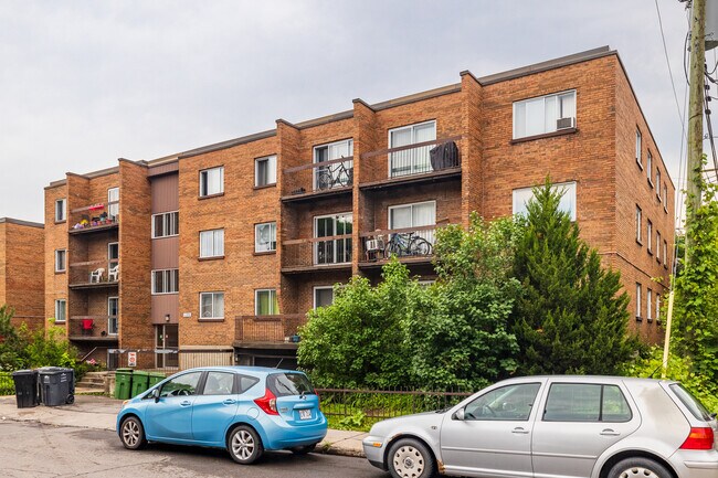 11975 Monty Av in Montréal, QC - Building Photo - Building Photo